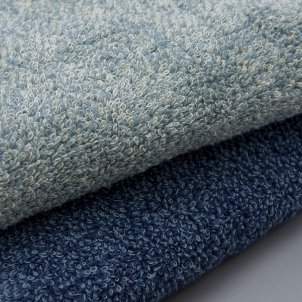 ココチエナ ブルーとネイビーブルー