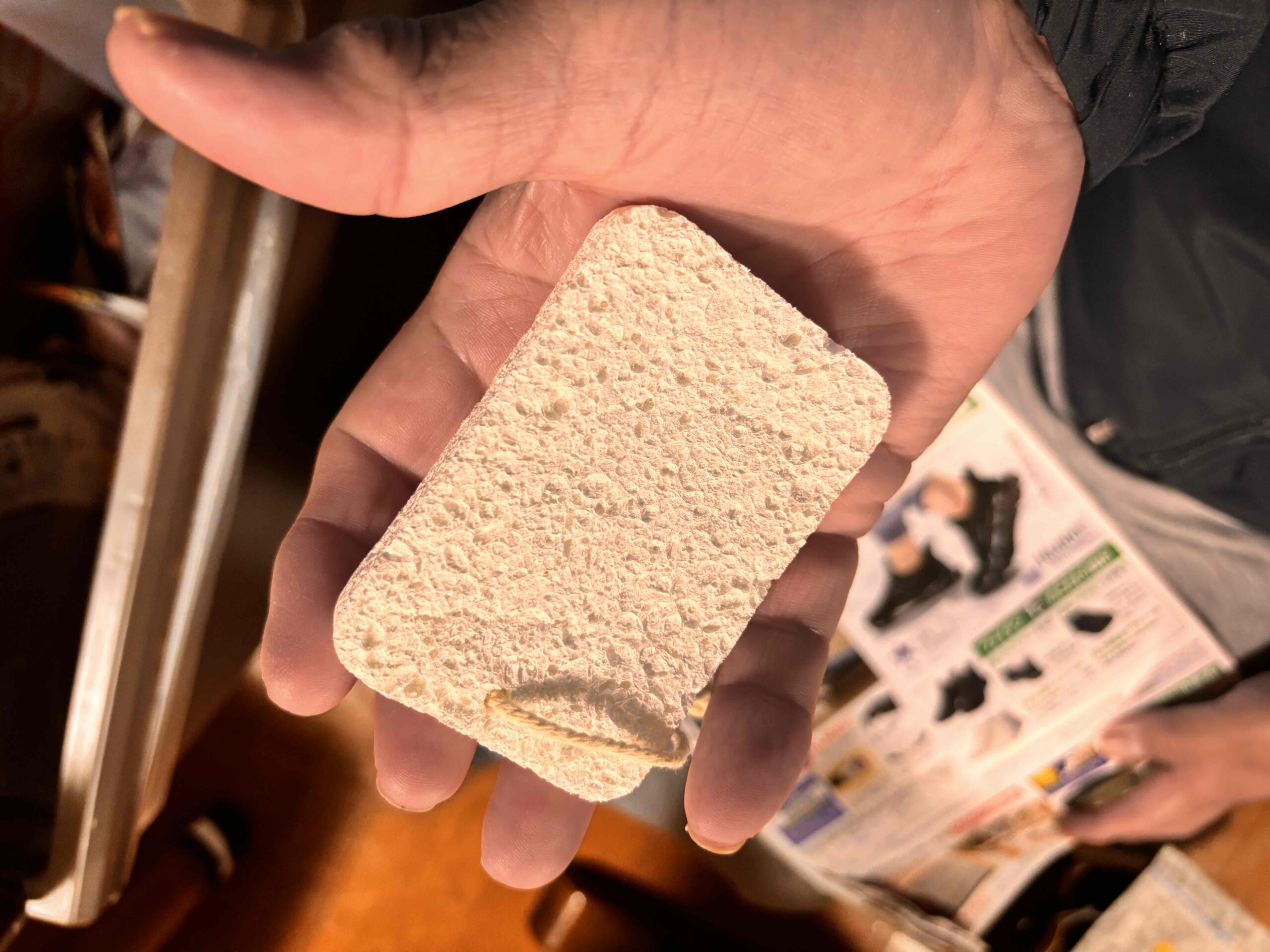 ふくらむマジックスポンジ　手のひらサイズ